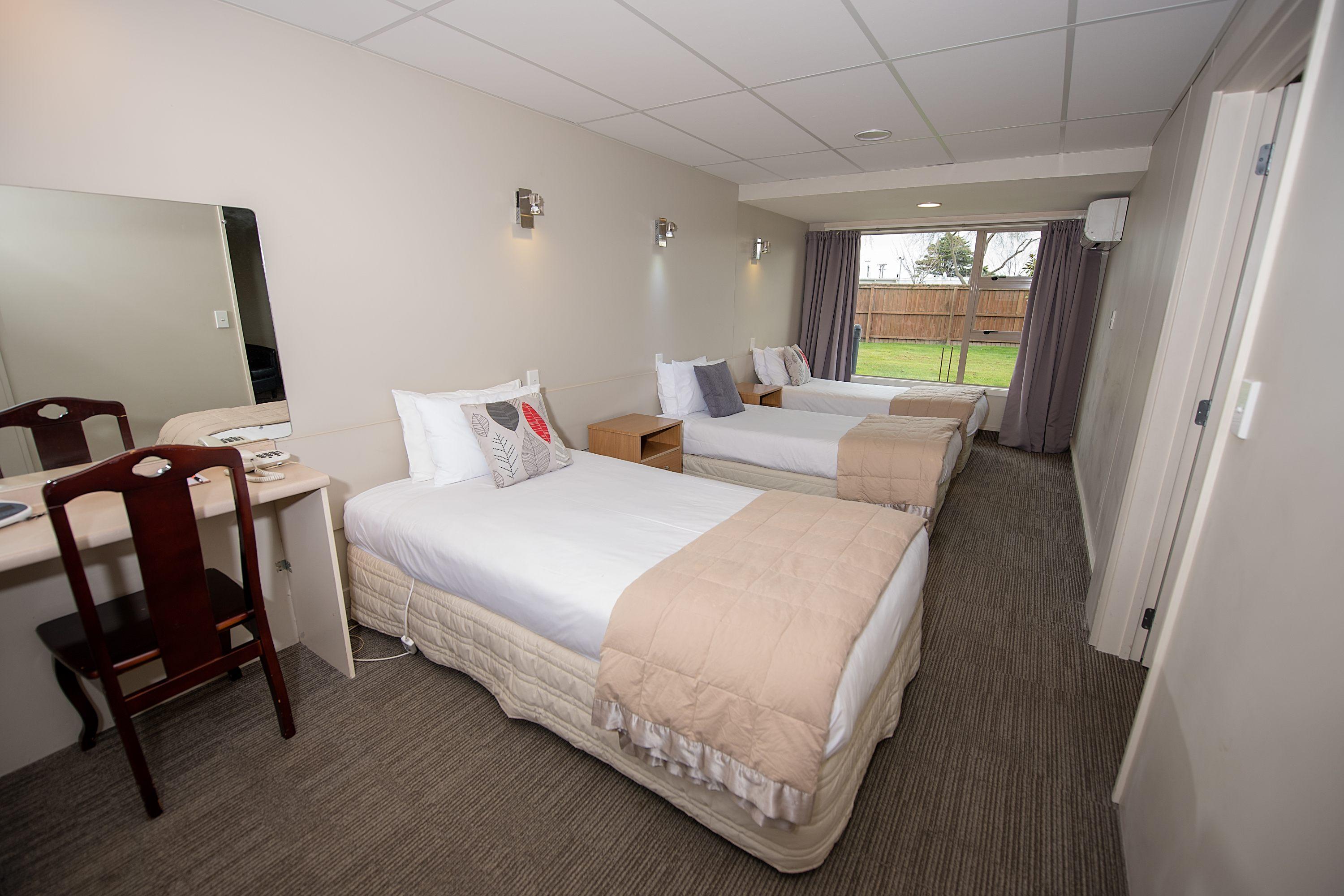 The Garden Hotel Christchurch Bagian luar foto