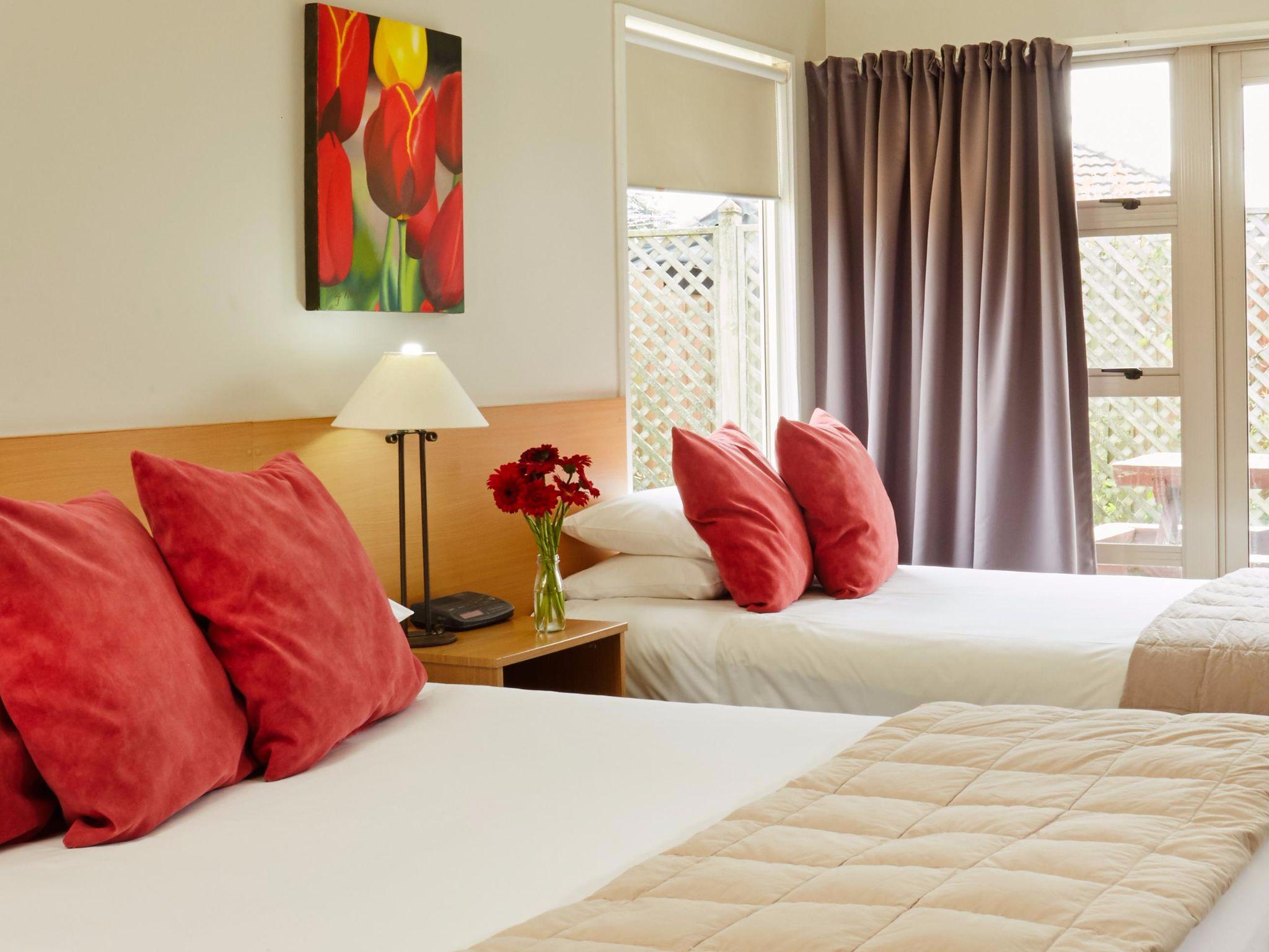 The Garden Hotel Christchurch Bagian luar foto