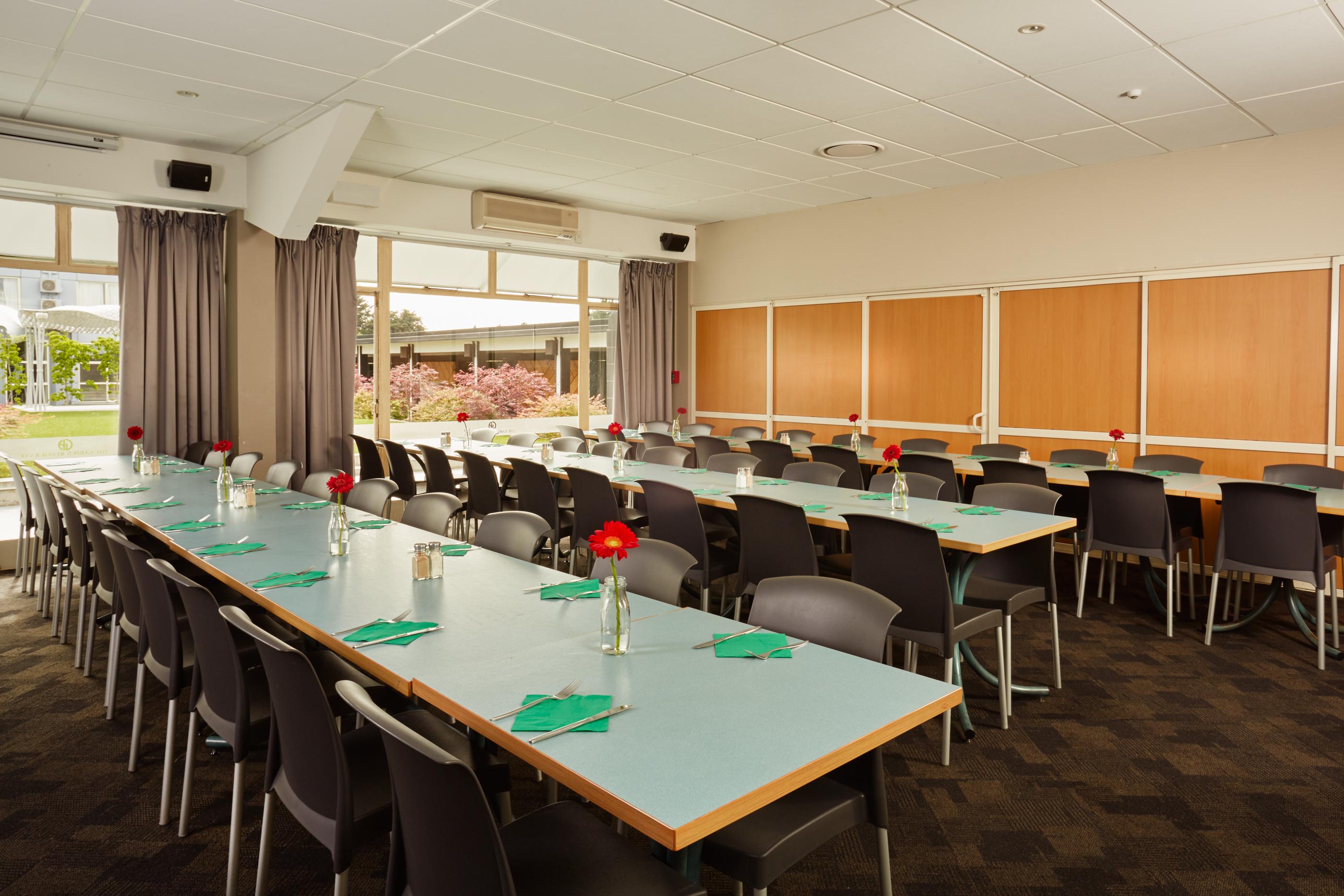 The Garden Hotel Christchurch Bagian luar foto