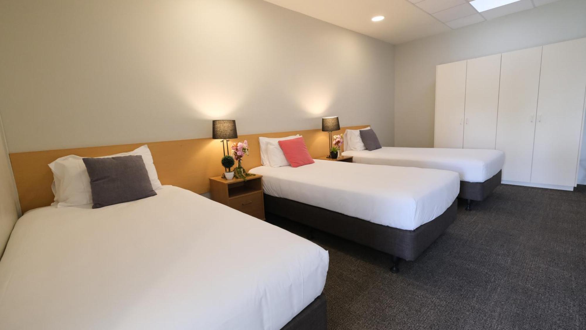 The Garden Hotel Christchurch Bagian luar foto