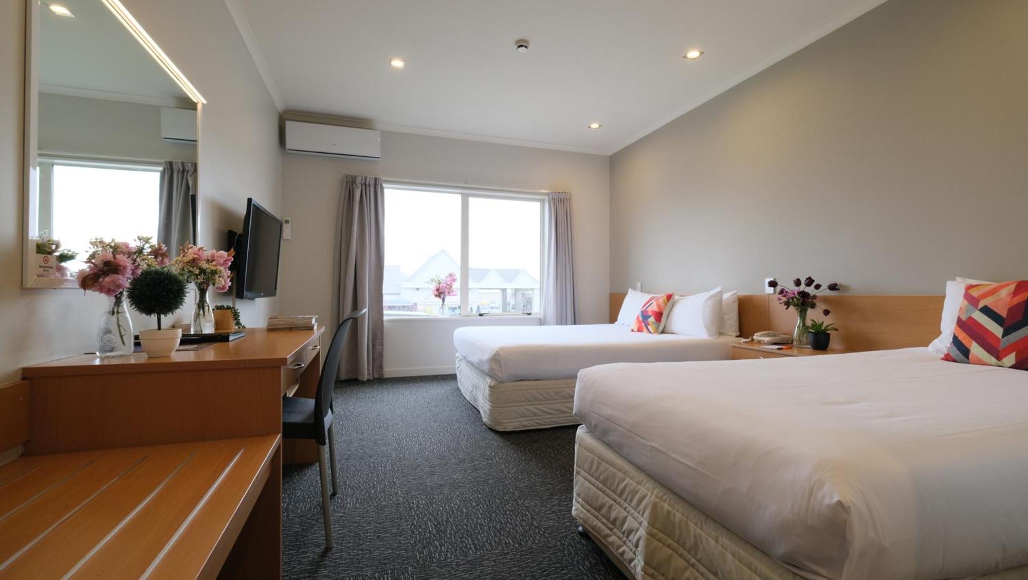 The Garden Hotel Christchurch Bagian luar foto
