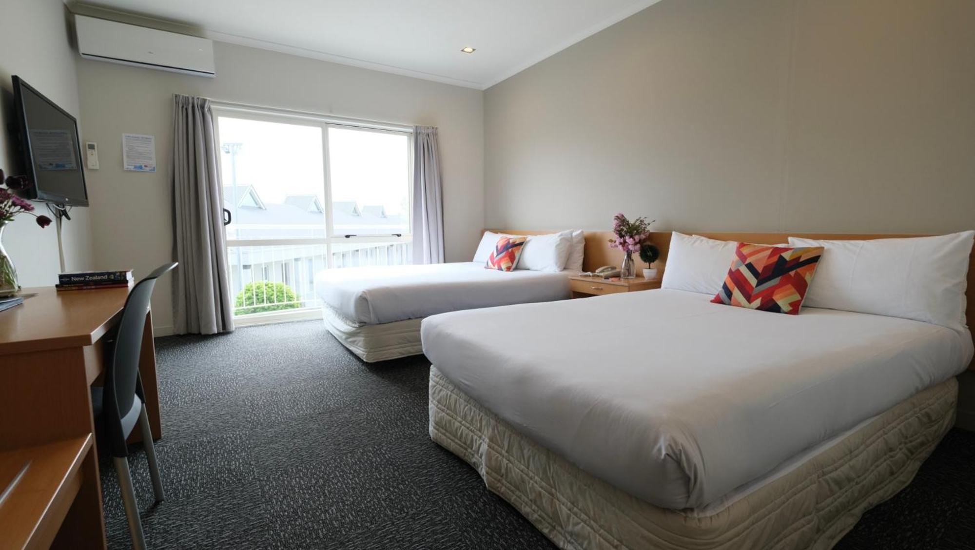 The Garden Hotel Christchurch Bagian luar foto