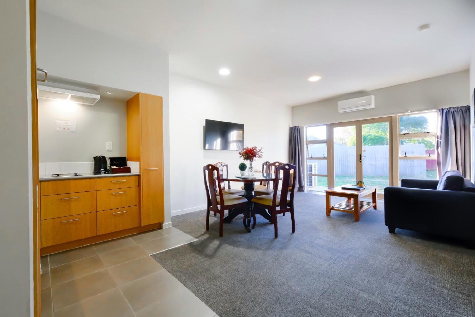 The Garden Hotel Christchurch Bagian luar foto